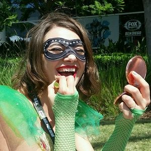 Meet your Posher, Natalie